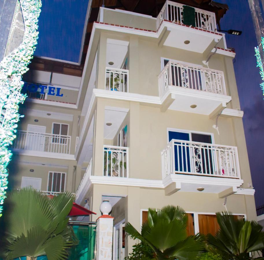 Three Kings Hotel Vertieres エクステリア 写真